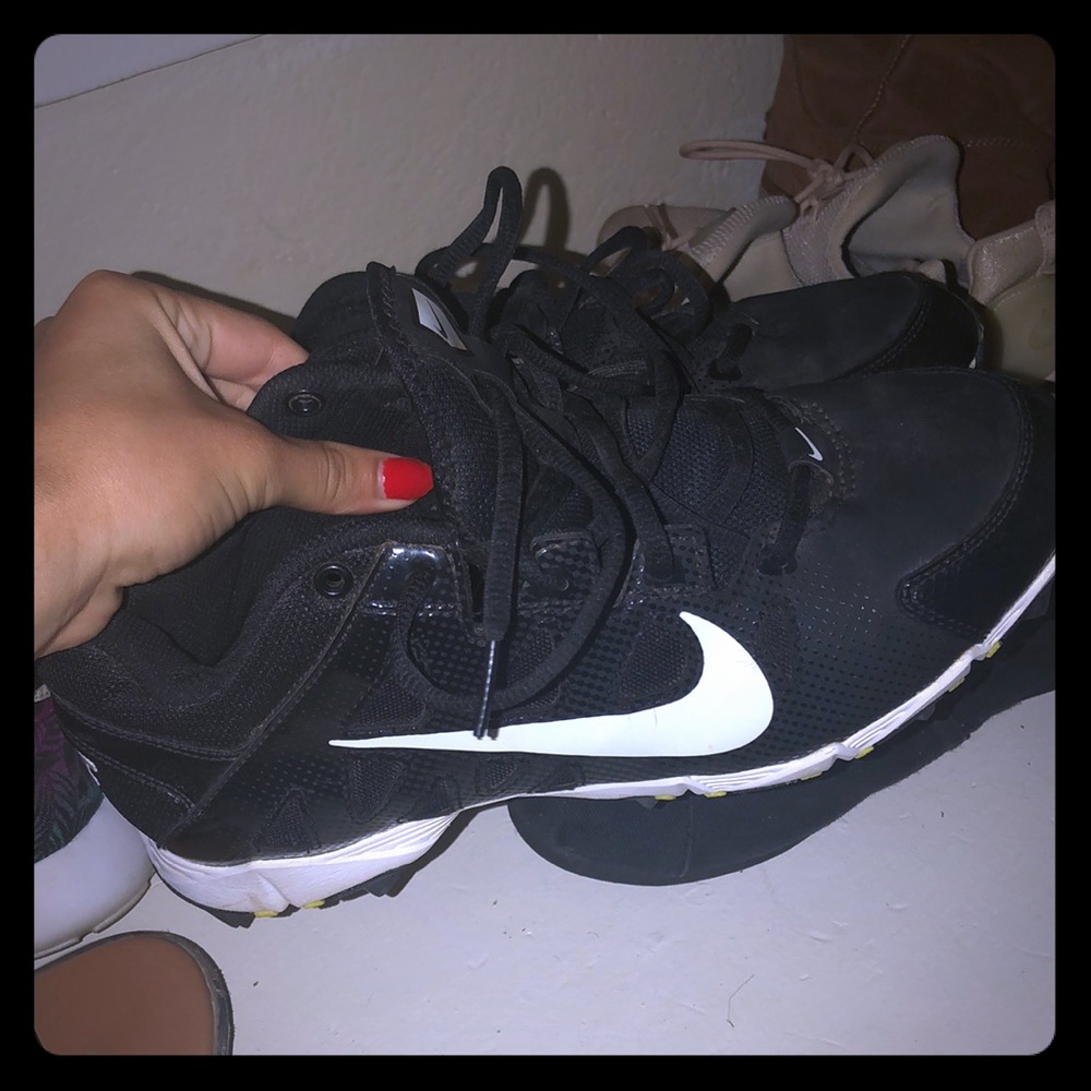 Baseball cleats